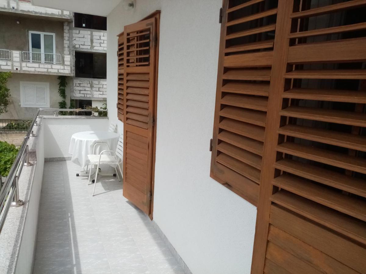 Apartments Iva Baška Voda Extérieur photo