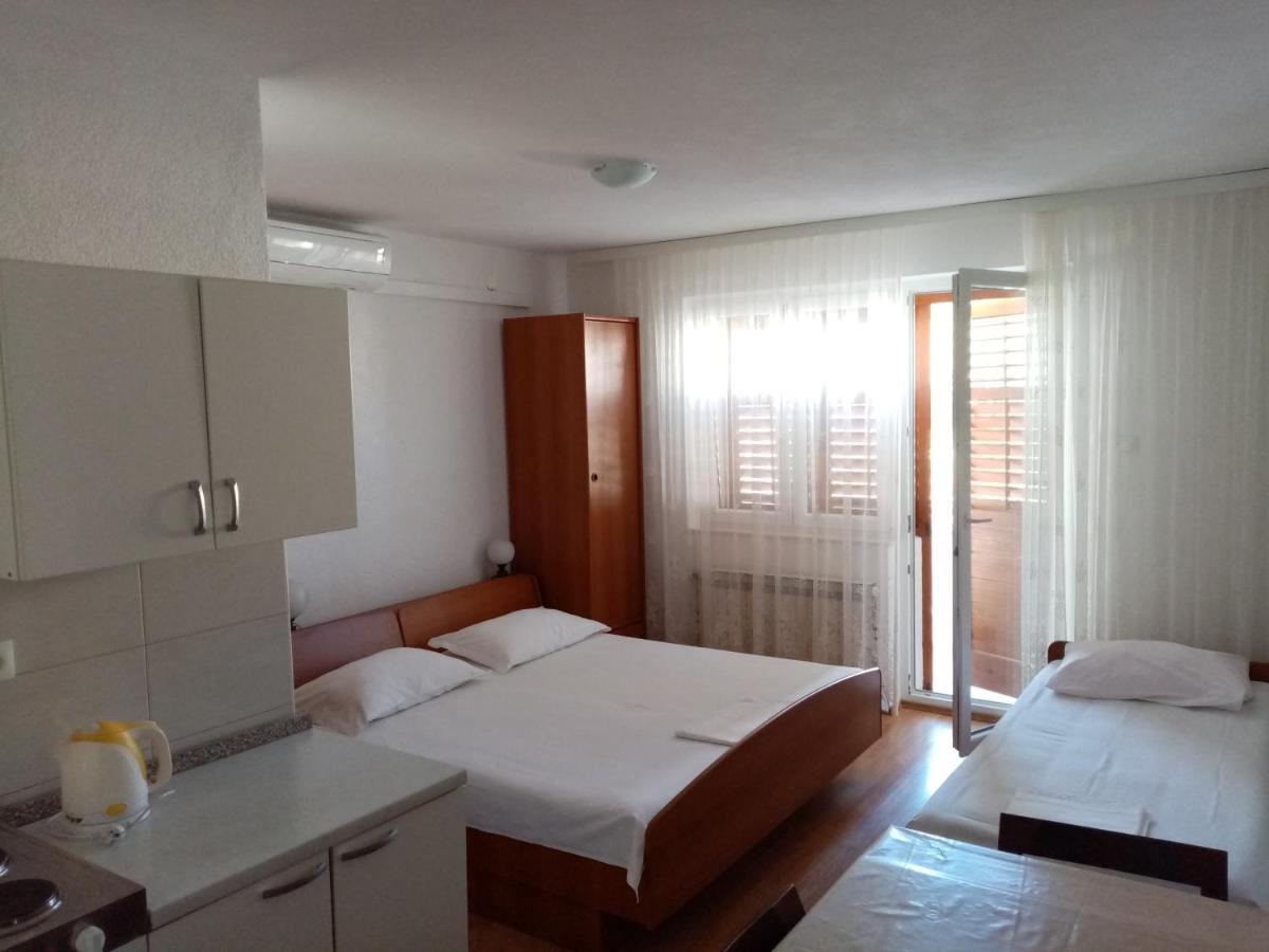 Apartments Iva Baška Voda Extérieur photo