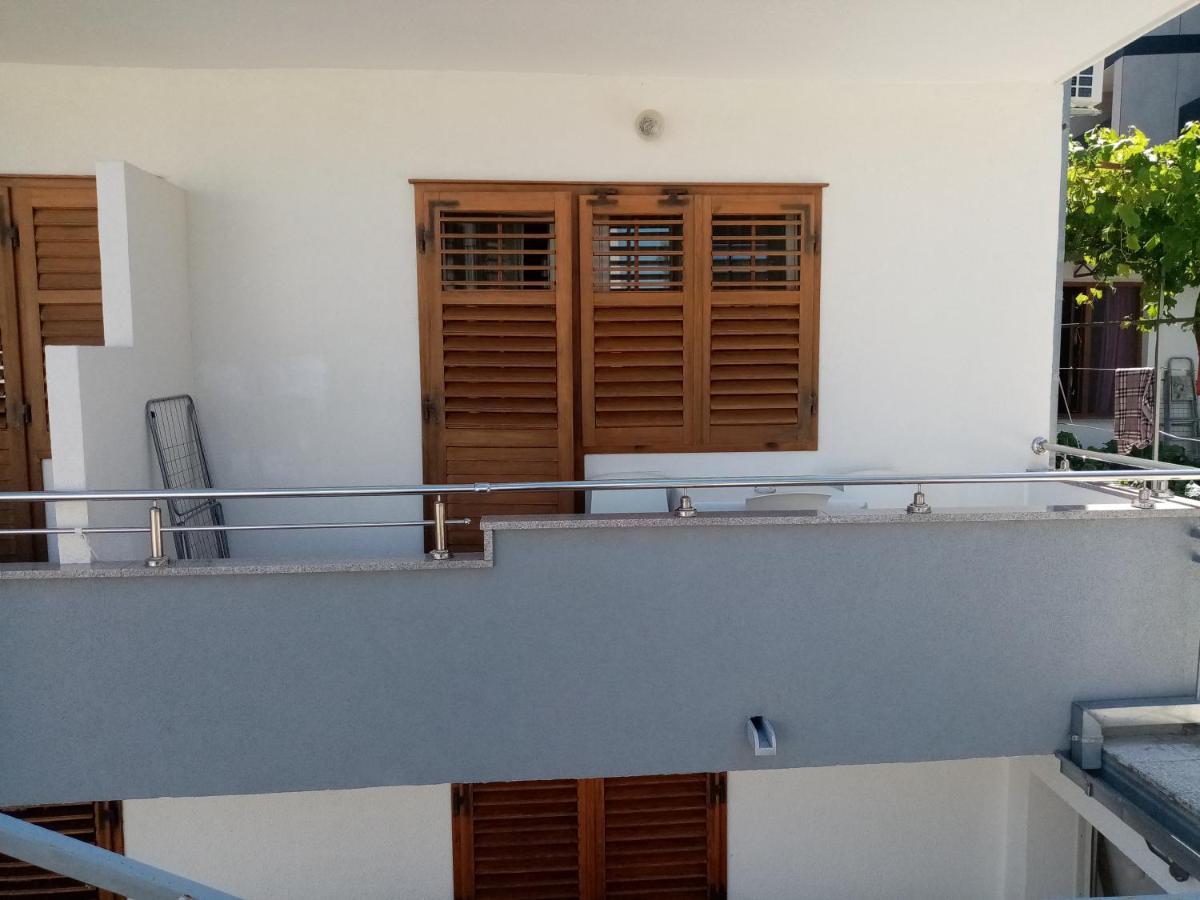 Apartments Iva Baška Voda Extérieur photo
